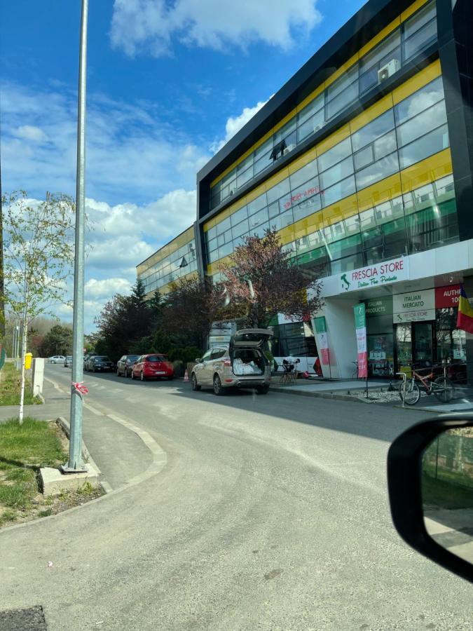 Bucharest Airport Henri Coanda & Therme-Self Check-In Otopeni Exterior photo